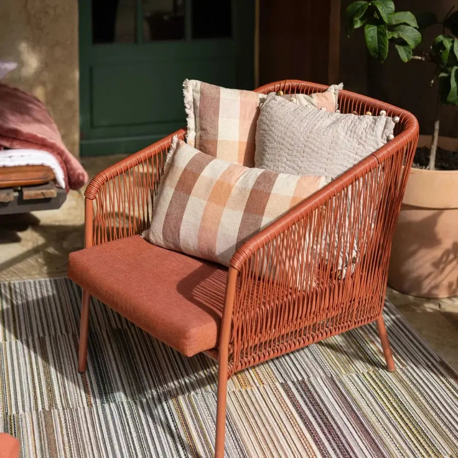 Coussin terracotta à carreaux - modèle Kate Coussin Dorsey