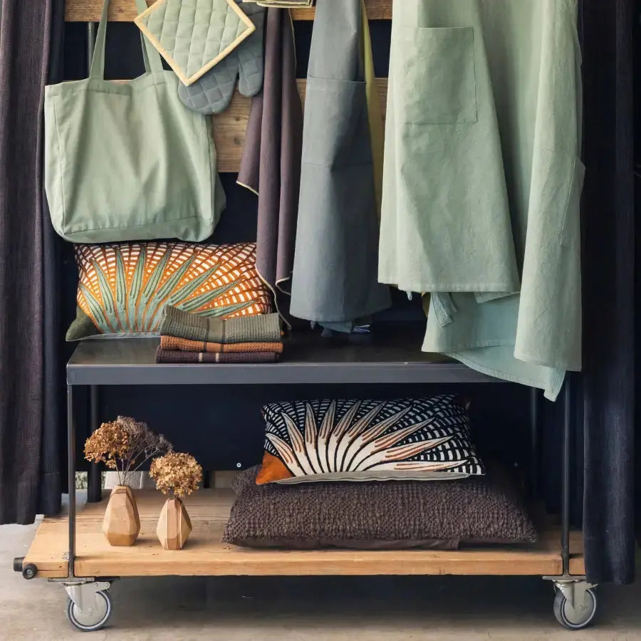 Coussin Brodé Ewan Fougère Rectangulaire - 100% coton - couleurs automnales Vivaraise