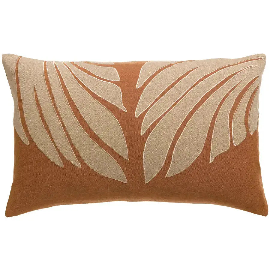 Coussin décoratif en lin et coton Nilos Moka -rectangulaire- feuillage délicat - Vivaraise