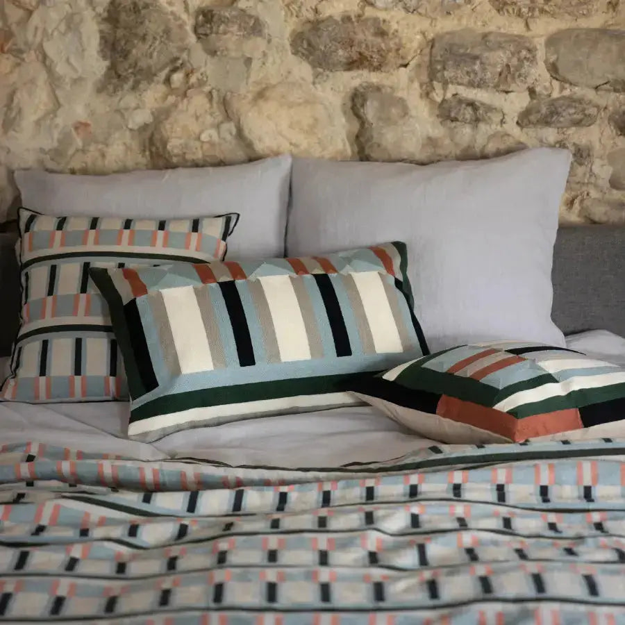 Coussin imprimé en lin recyclé Jason Ciel - Graphisme contemporain Vivaraise