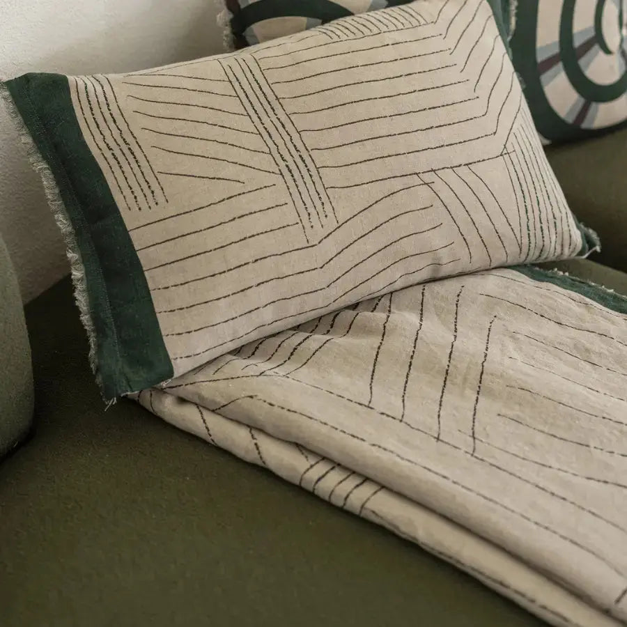 Édredon en lin graphique Zeff Kori Abysse - 85x200 cm - Vivaraise