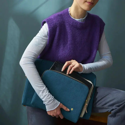 Housse iPad en Coton Bio - Iona Orage Bleu La Cerise sur le Gâteau