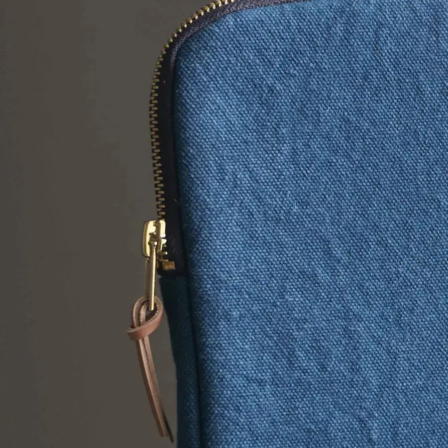 Housse iPad en Coton Bio - Iona Orage Bleu La Cerise sur le Gâteau