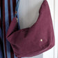 Sac demi-lune en coton bio Iona Wine - 53x28x12 cm La Cerise sur le Gâteau